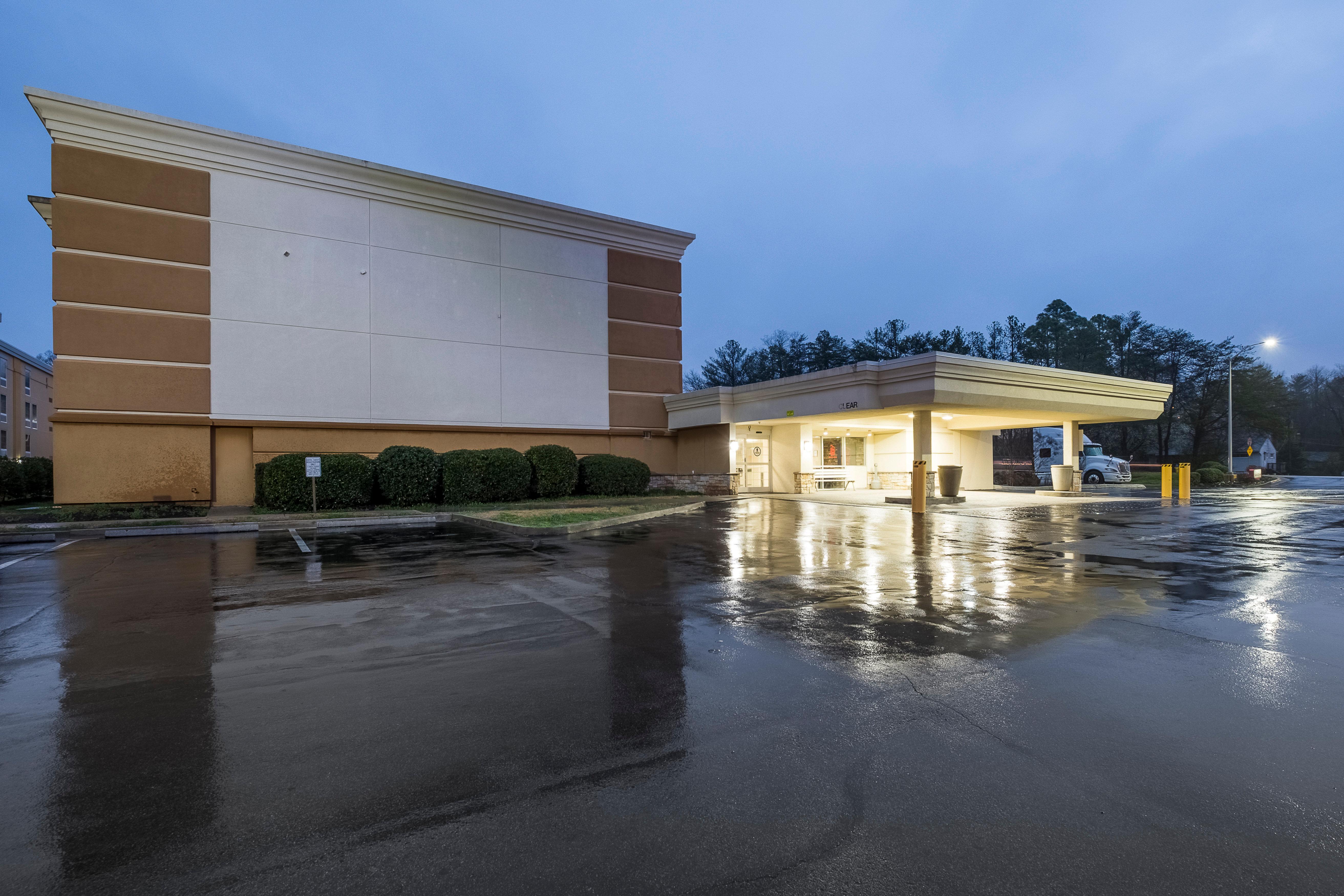 Red Roof Inn Knoxville Central - Papermill Road Exterior photo